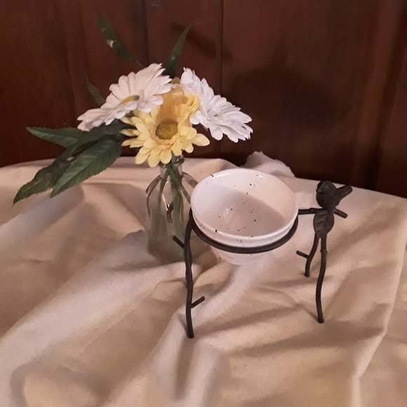 Rustic Bronze Metal Plate & Sauce/Dip Stand with Bird Motif - Picture 3 of 7